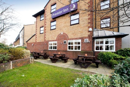 Premier Inn Romford Central (Mercury Gardens) Hotel-官方