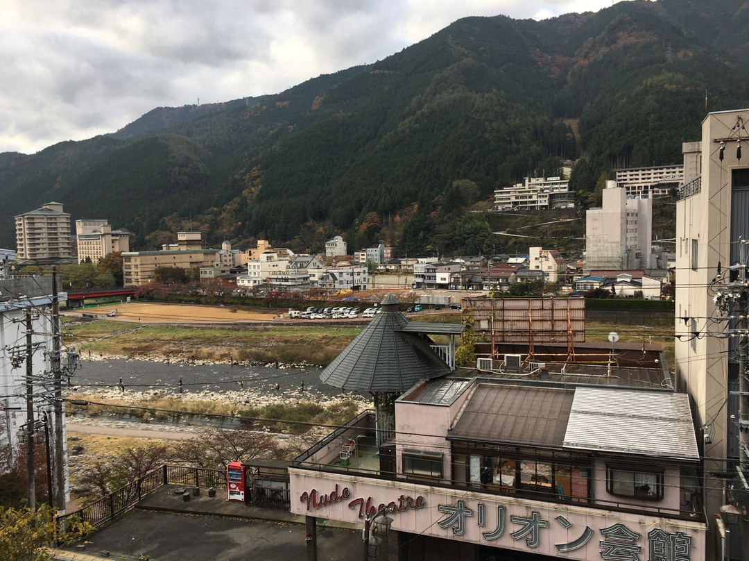 下吕温泉彩朝乐别馆