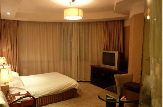 桔子酒店(上海外滩外白渡桥店)主图