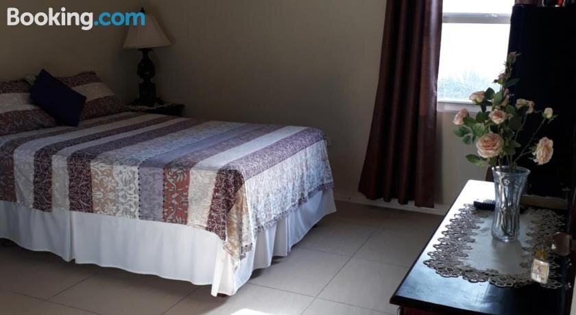 Spanish Town Gated Secured Private Rooms