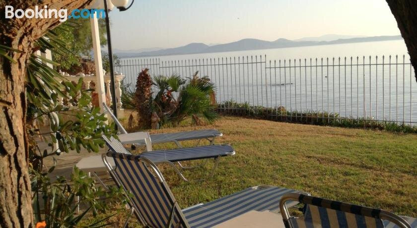 Poseidonas Apartments