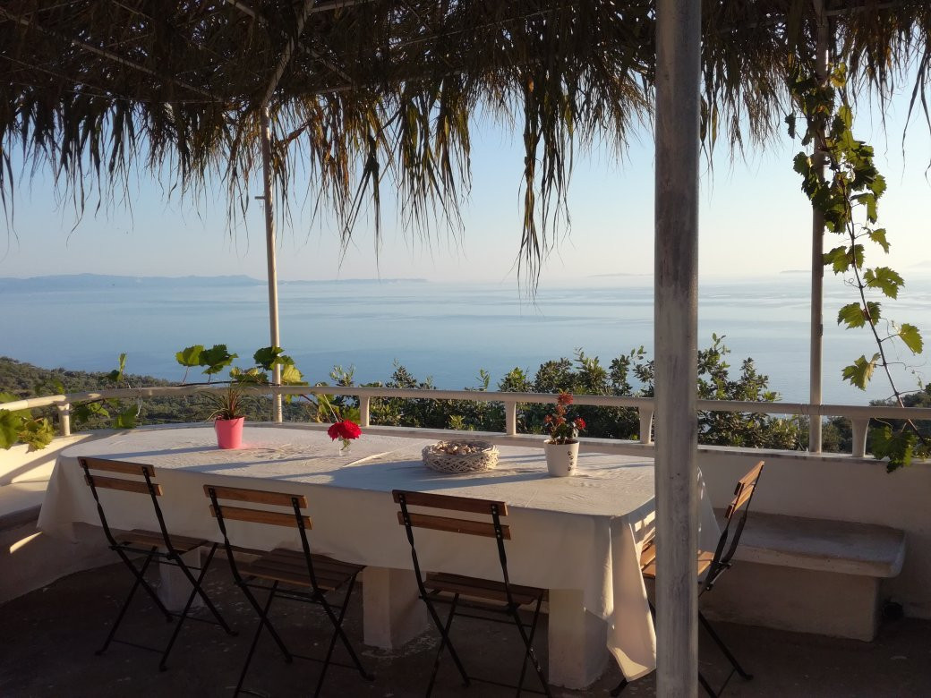 Piqeras Relax Guest House