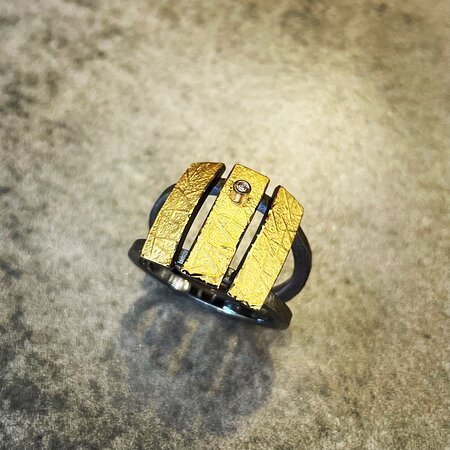 Plethora Jewellery-Sarti必去景点