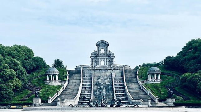 天都城埃菲尔铁塔-杭州市必去景点