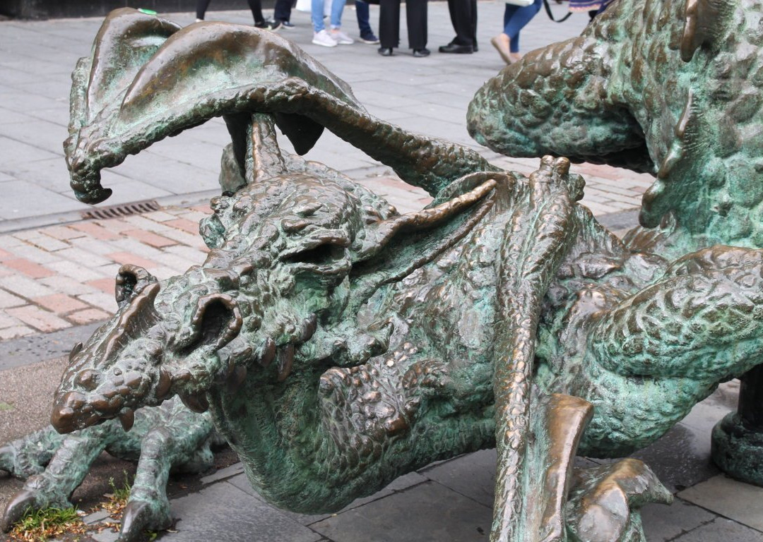 Dragon Statue-敦提必去景点