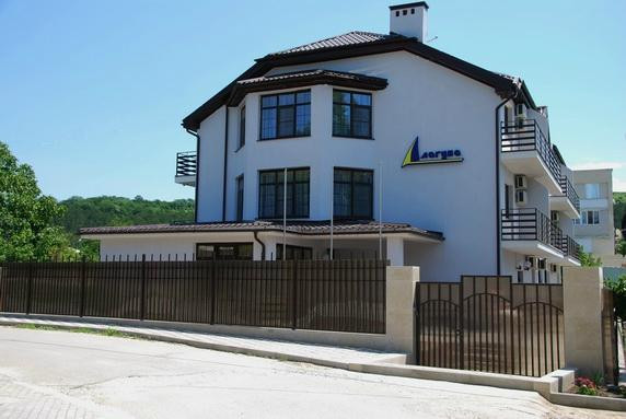 Laguna Hotel