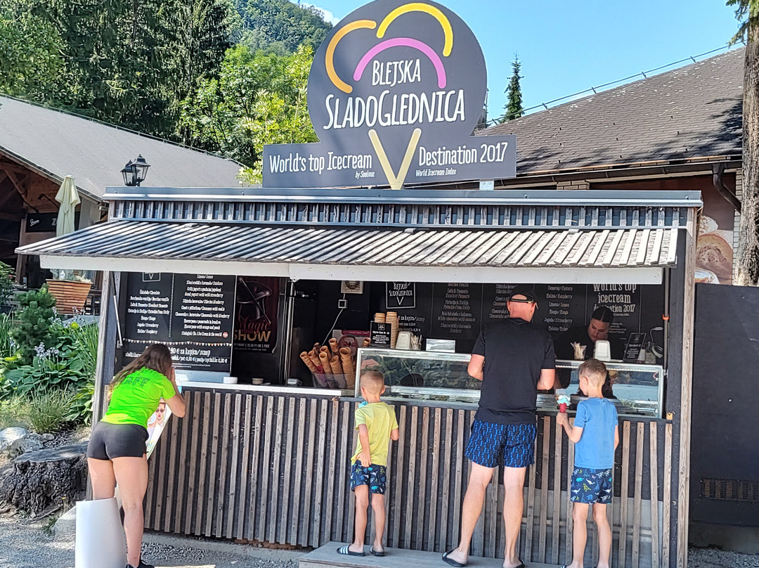 Bletska Sladoglednica