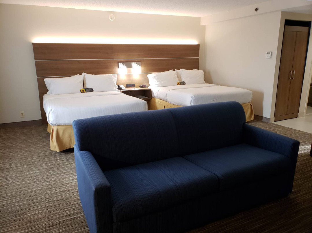 埃奇伍德-阿伯丁-贝莱尔洲际智选假日酒店主图