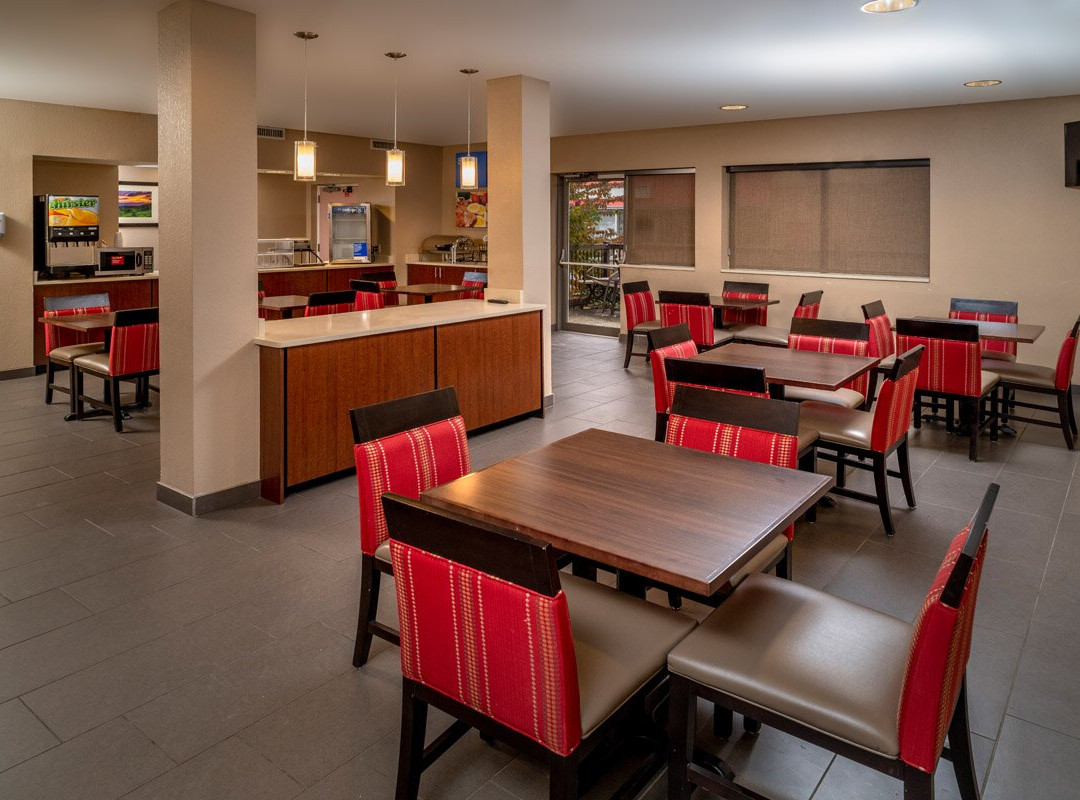 Comfort Inn & Suites Grundy主图