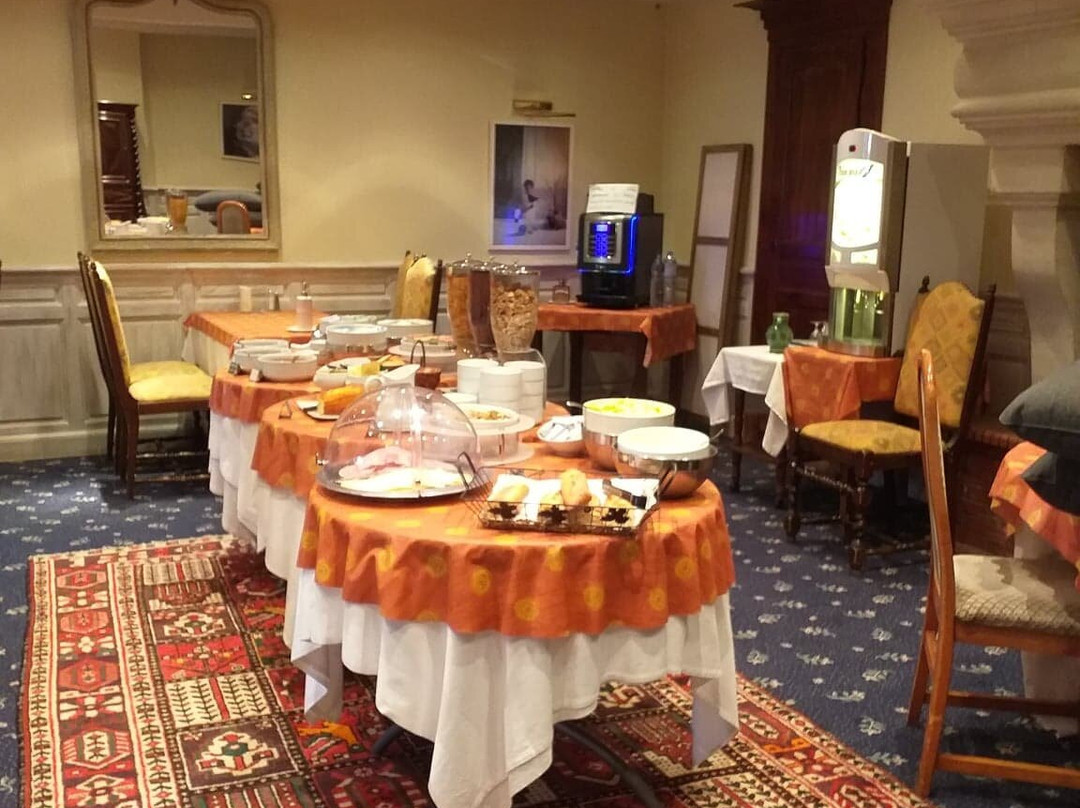 杜帕瑟酒店主图