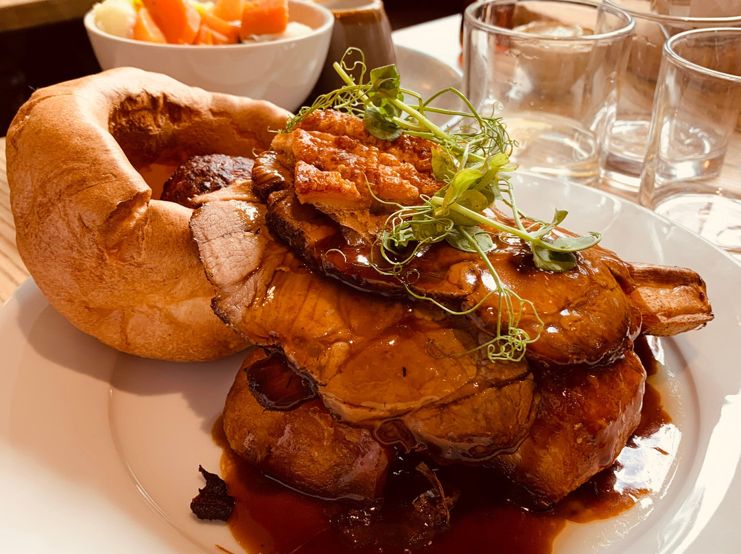 The Railway Hotel主图