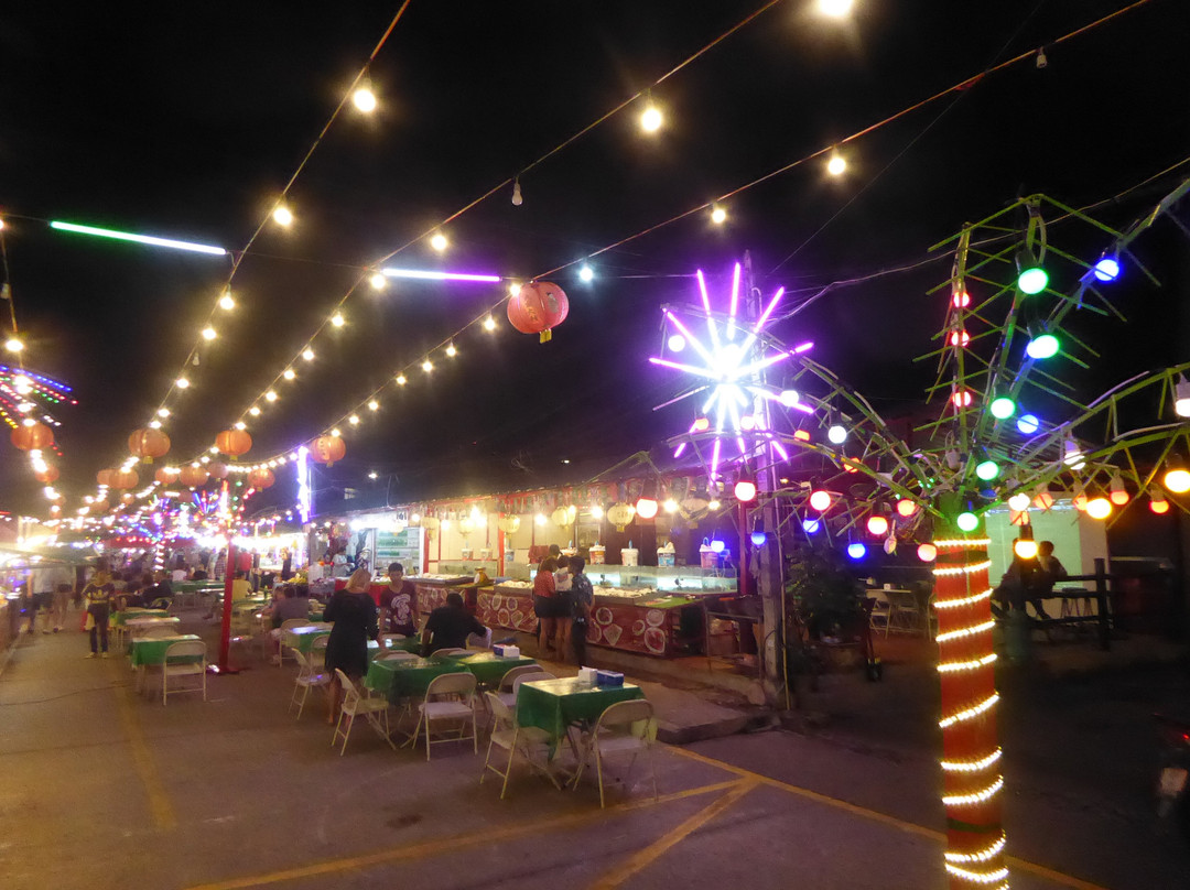 Dragon Night Market-芭东海滩必去景点