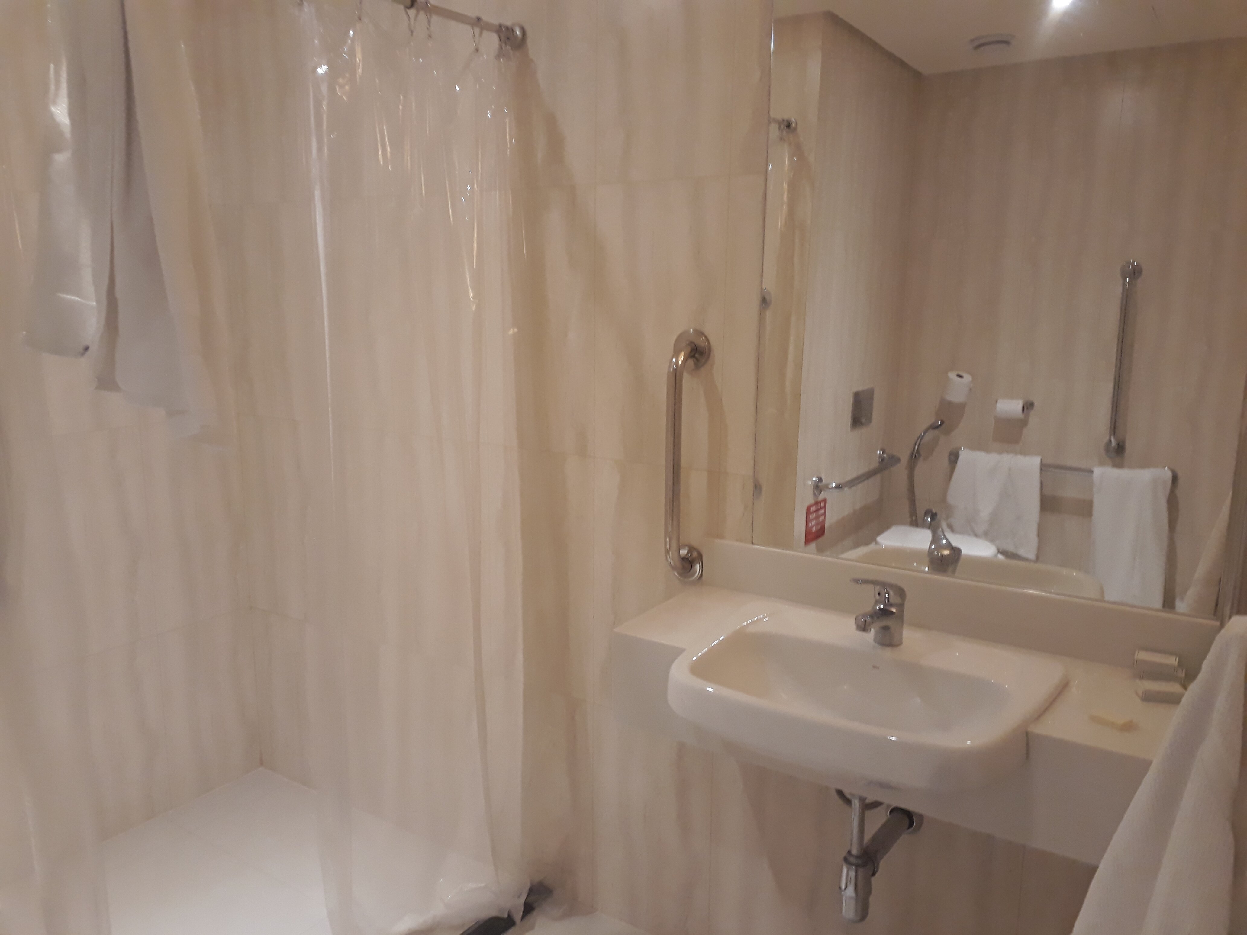 Ibis Styles Curitiba Airport Hotel-浴室