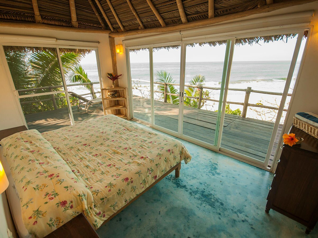 Punta Monterrey主图