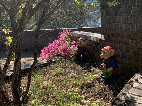 Glass Bottle House-不列颠哥伦比亚省必去景点