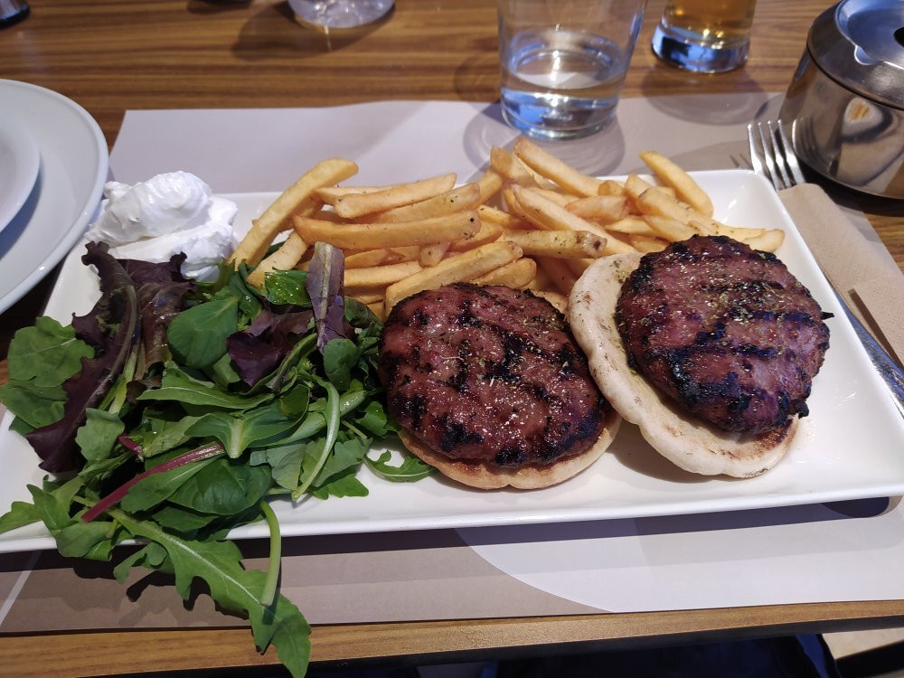 Avalon Airport Hotel Thessaloniki主图