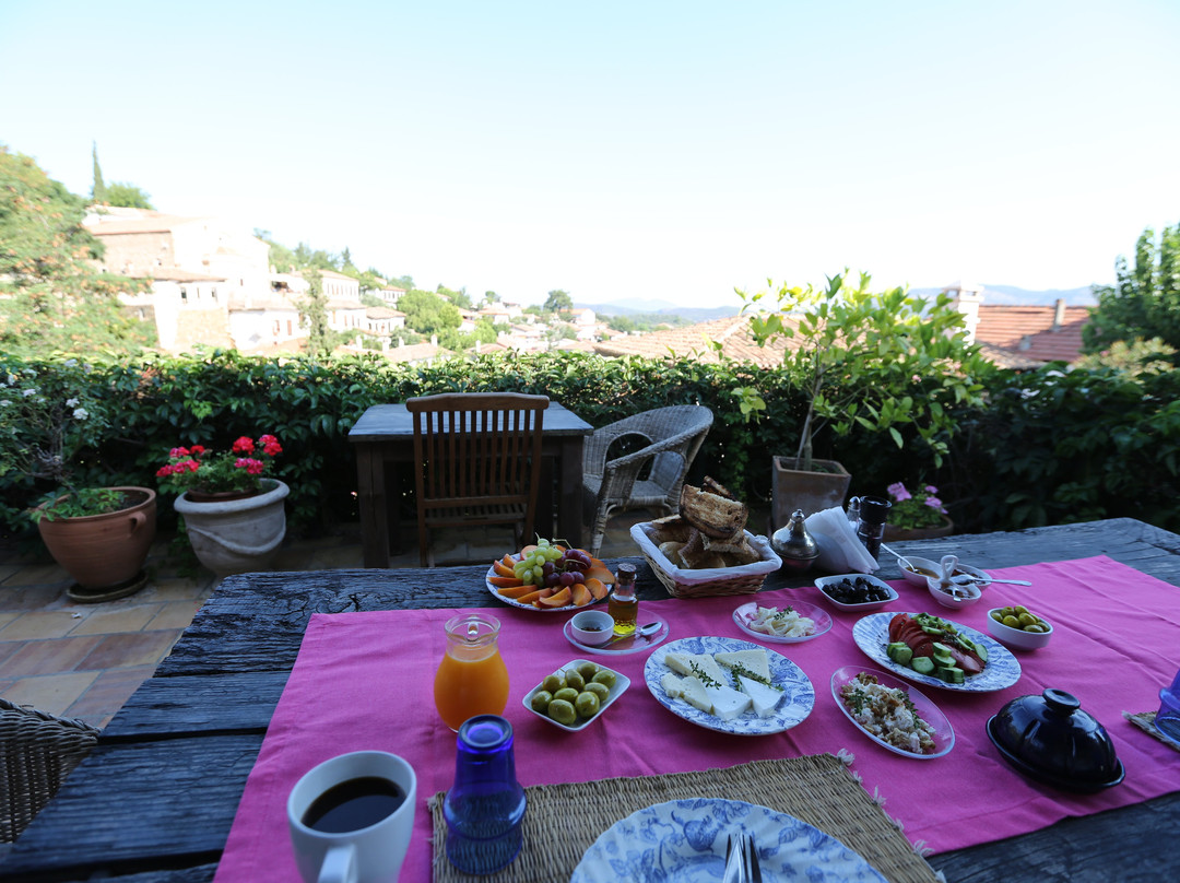 以弗所别墅酒店主图