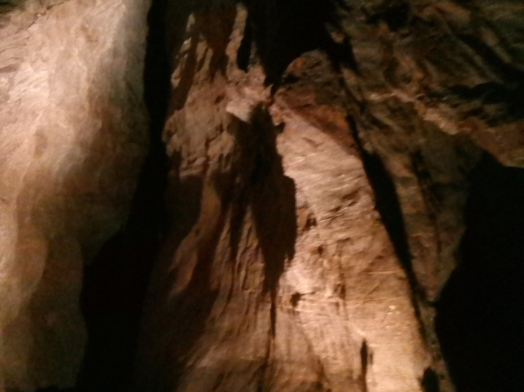 Katafyki Cave-Kythnos必去景点
