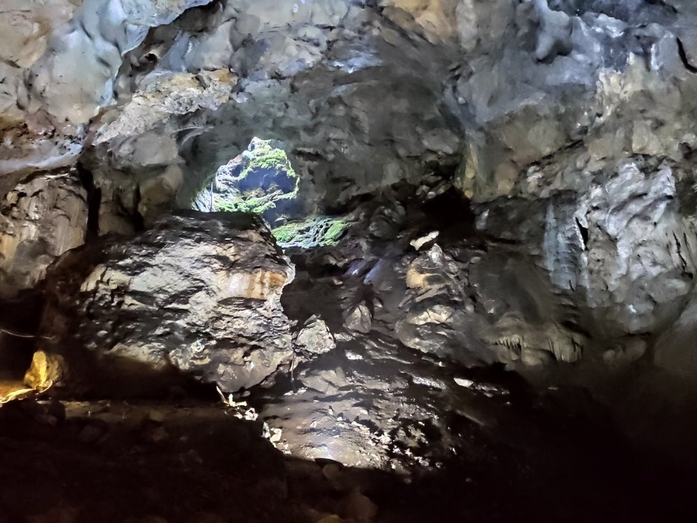 Amine-Bair-Hosar Cave (Mamontovaya)-Mramorne必去景点