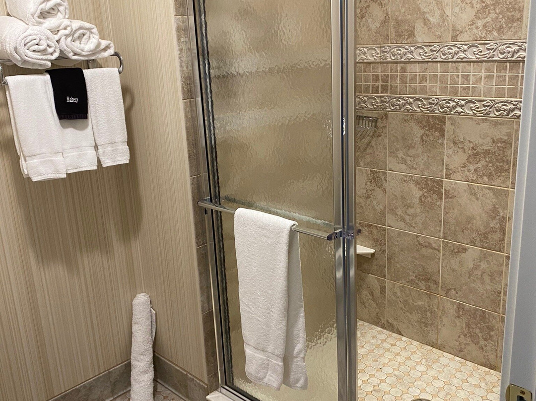 The Mount Vernon Grand Hotel主图