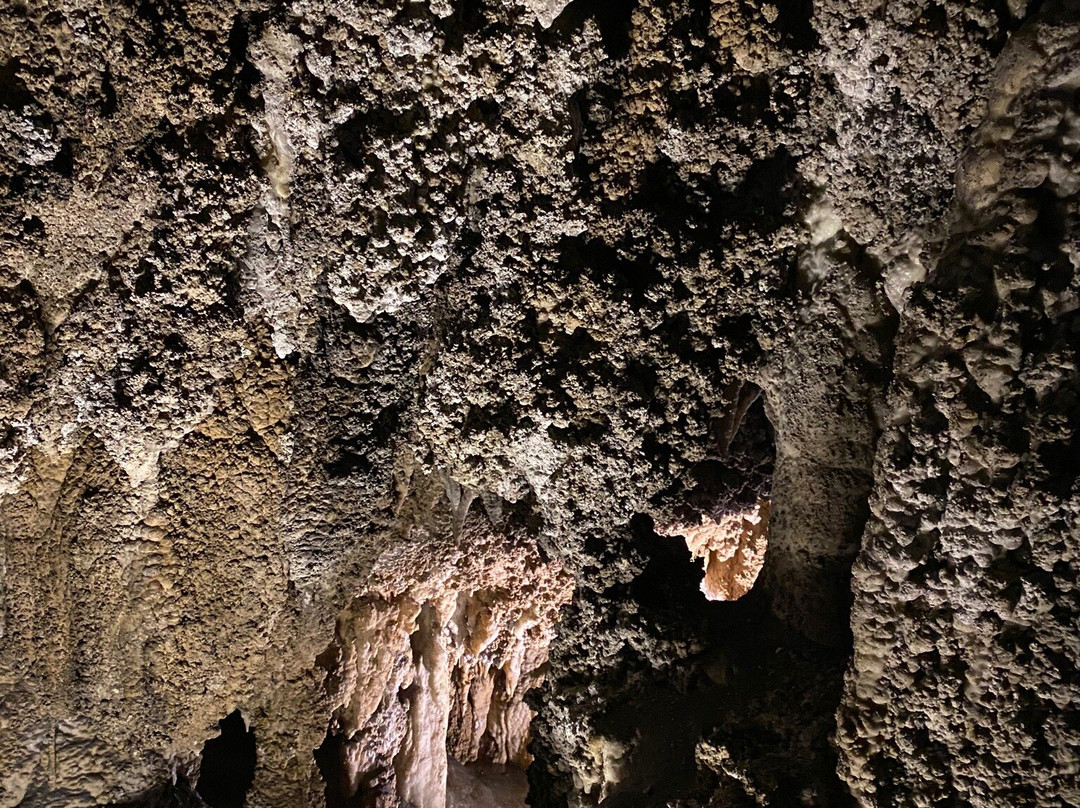 Antro del Corchia Tourist Cave景点图片