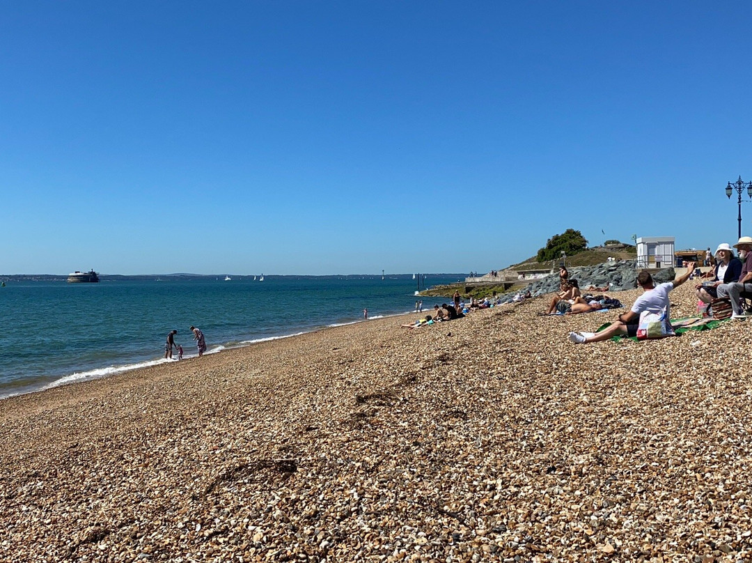 Southsea Beach景点图片