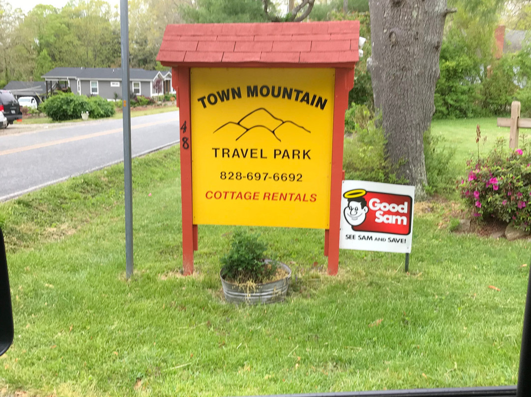 Town Mountain Travel Park