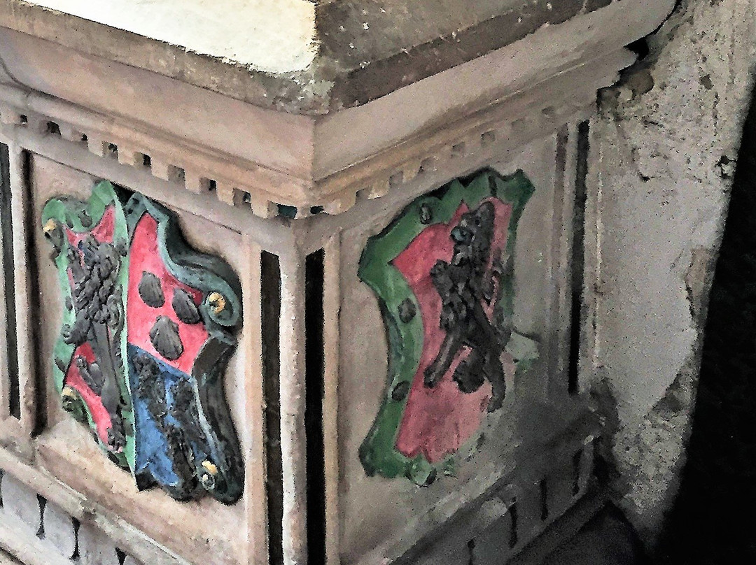 Grave of Sir Goddared Oxenbridge景点图片