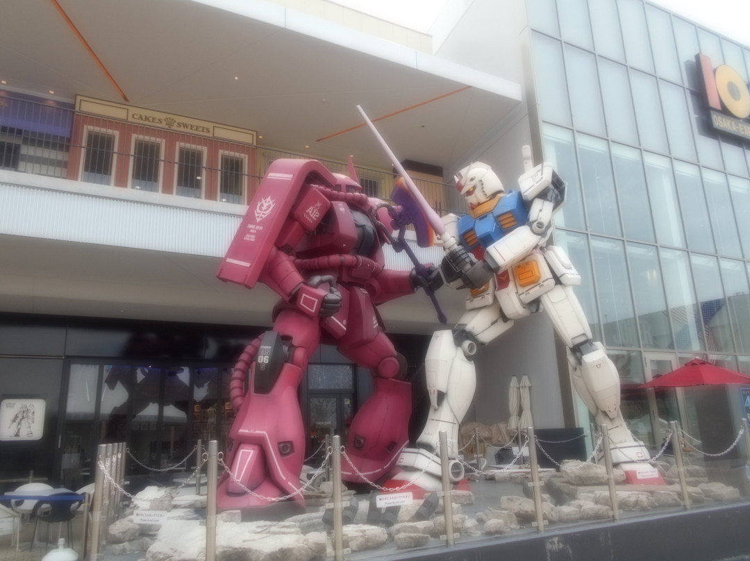 大阪Expocity大型娱乐购物中心景点图片
