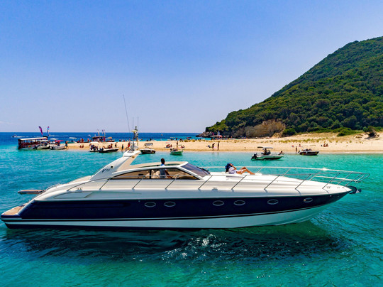 Ionian View Luxury Yachting-扎金索斯镇必去景点