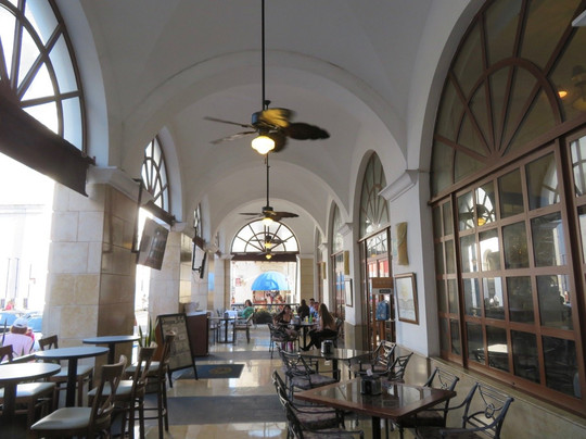 迪丽君西亚斯格伦酒店主图