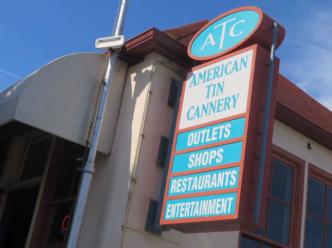 American Tin Cannery Factory Outlets景点图片