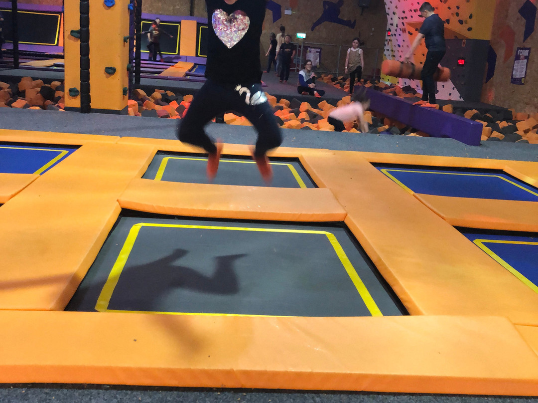 i-Jump Trampoline Park景点图片