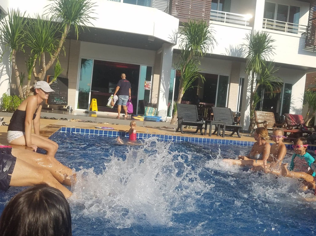 Fins Swimmers-Ban Sala Dan必去景点