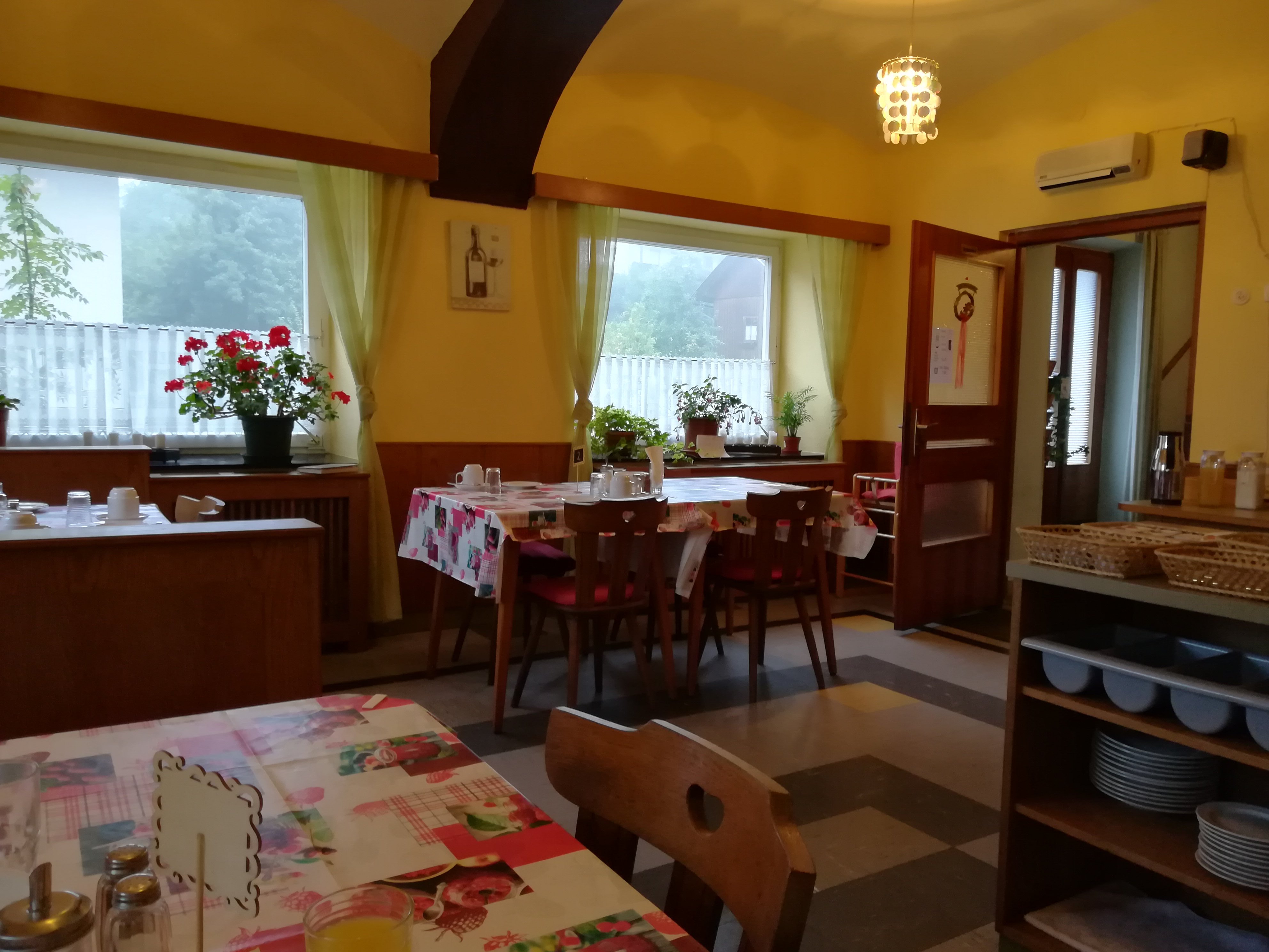 Gasthof Dorfwirt-餐饮