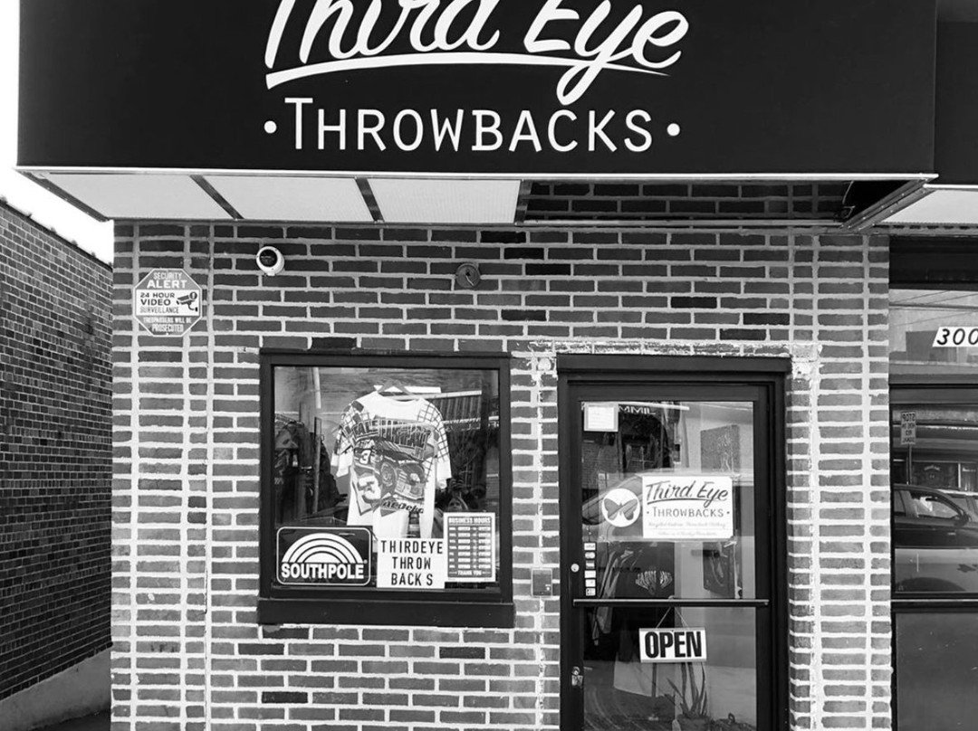 City Island旅游景点-Third Eye Throwbacks