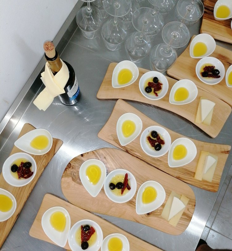 Natura Dalmatia - liquors and olive oil tasting景点图片