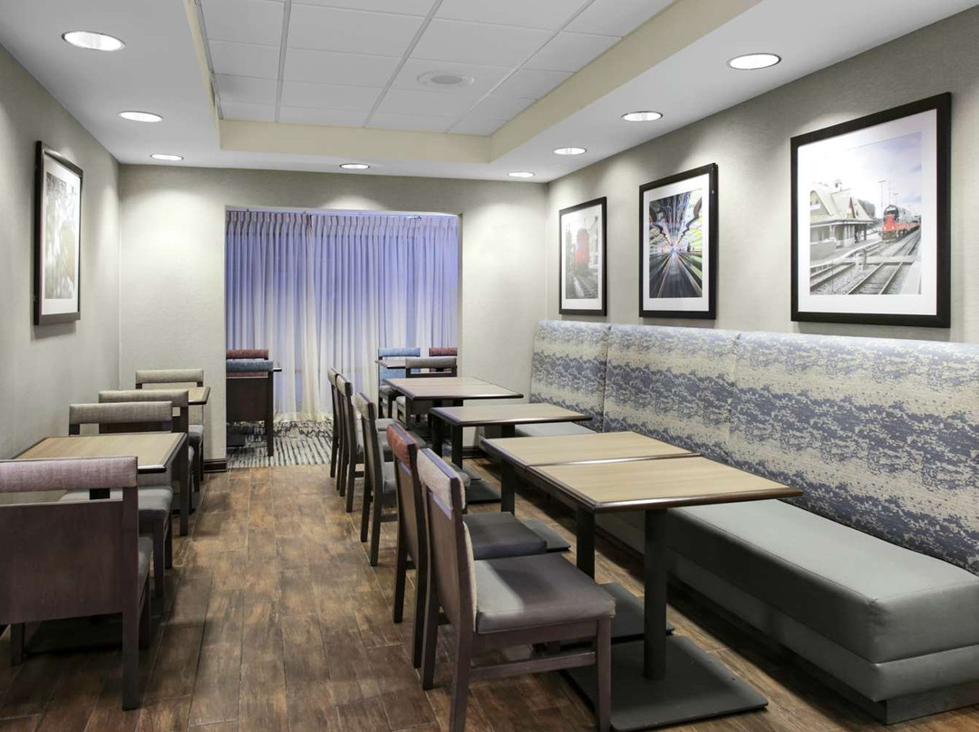 Inn Chicago Elgin / I-90主图