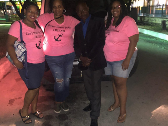 Captain Kirk Taxi and Tours-拿骚必去景点