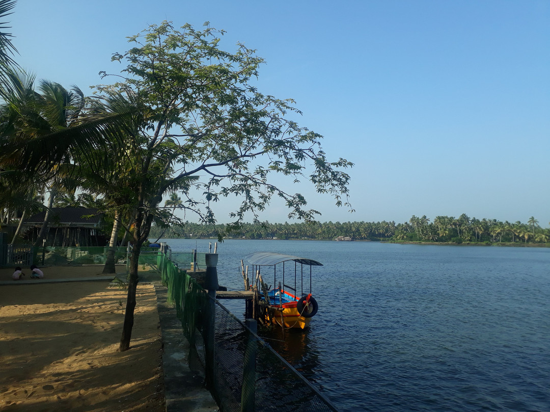Kayaloram Houseboats景点图片