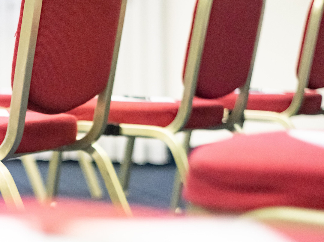 华美达兰佩特海姆酒店主图