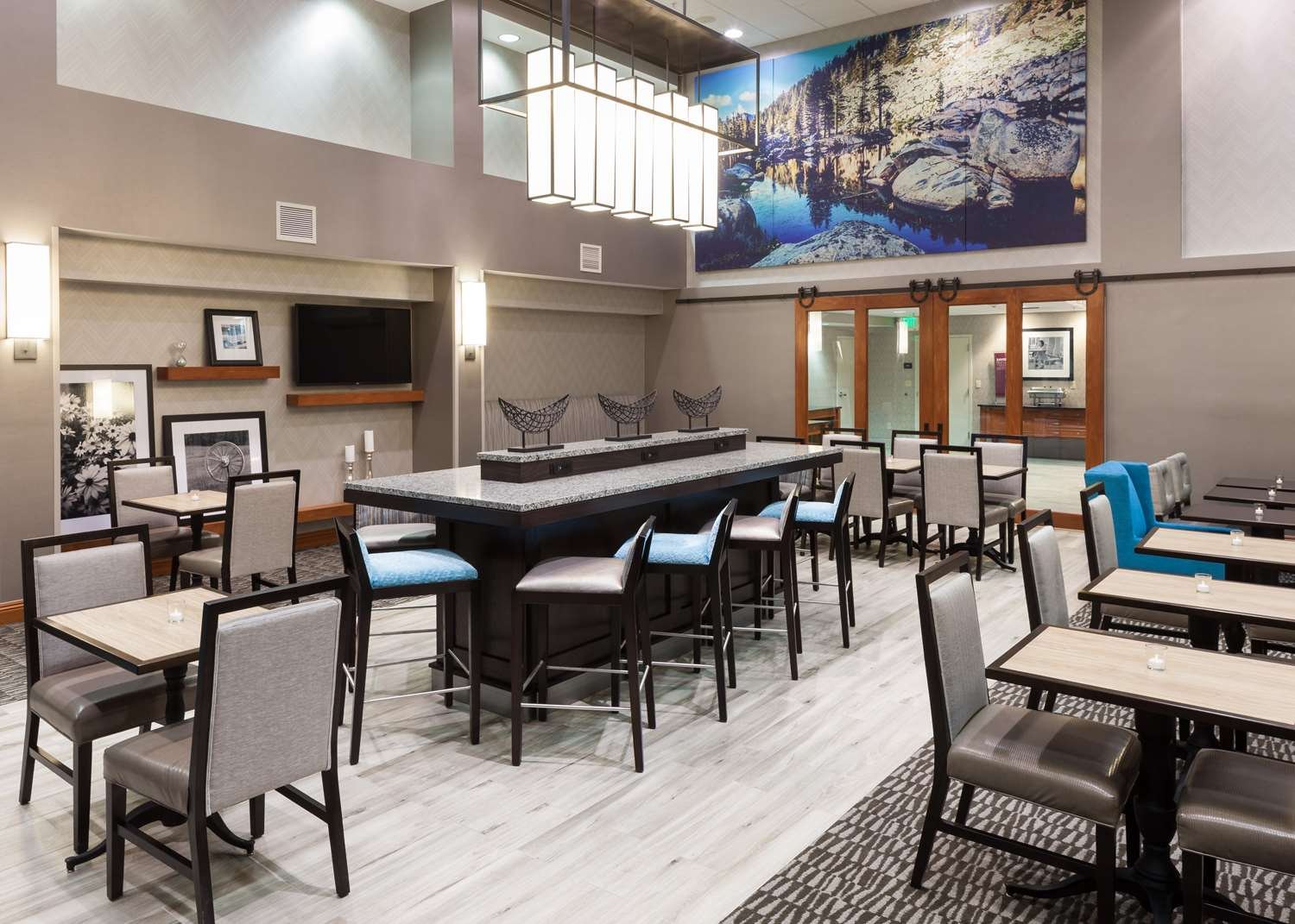 Hampton Inn & Suites Tulare-官方