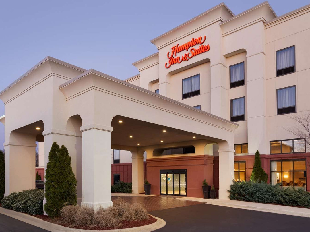 Hampton Inn & Suites Birmingham East Irondale主图