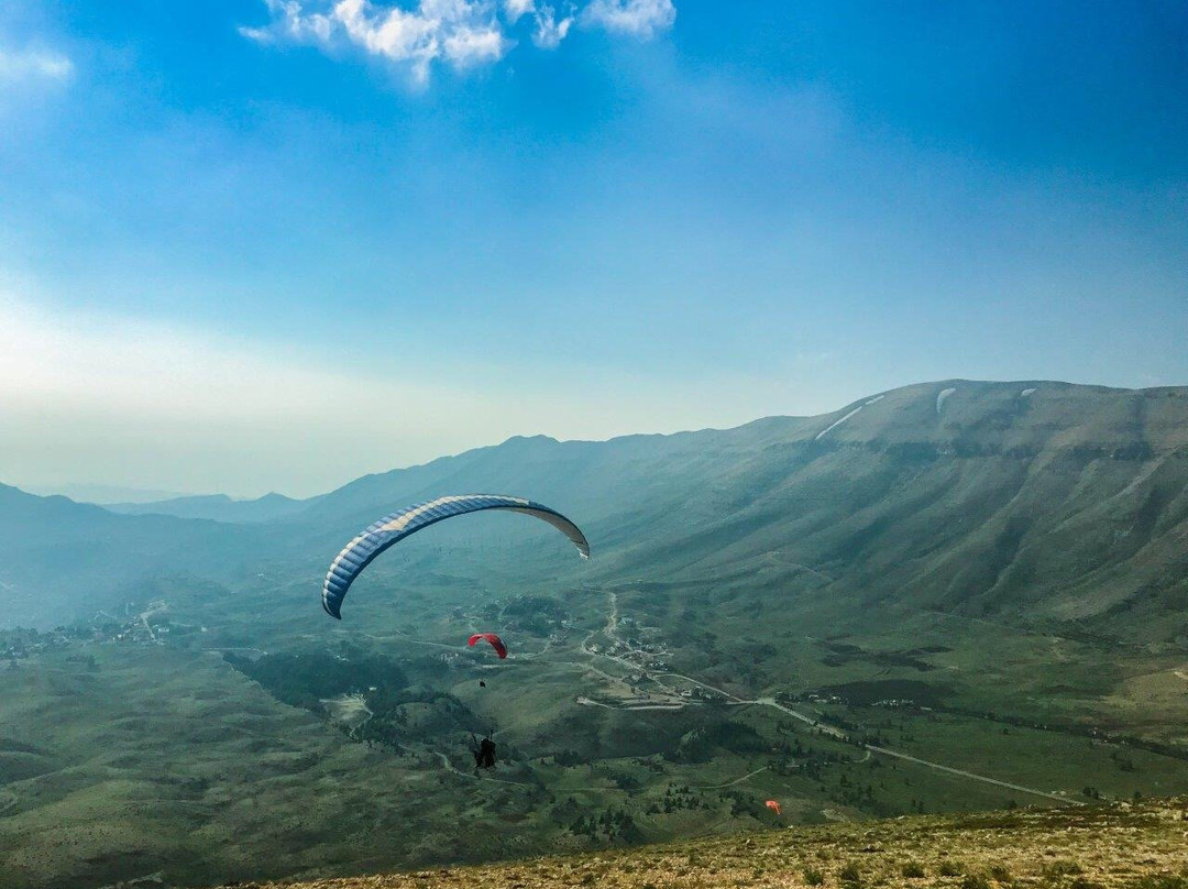 Cedars Paragliding School-Al Arz必去景点