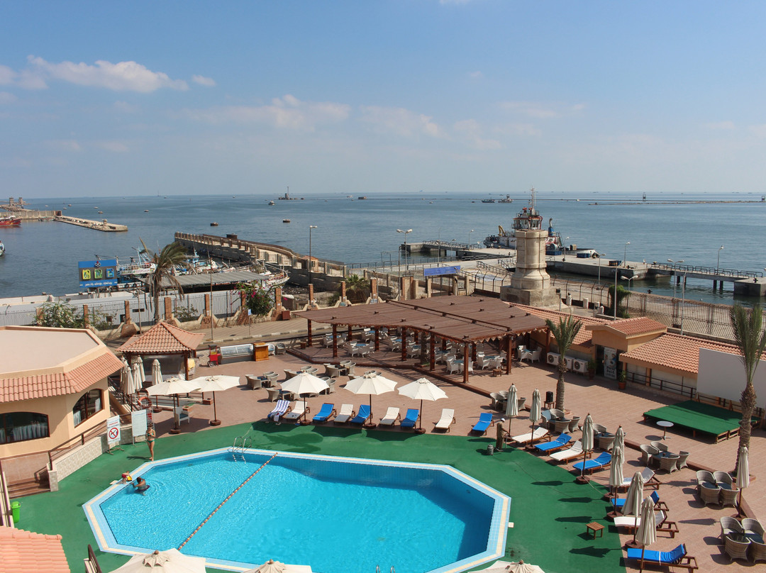 雷斯塔塞德港酒店主图