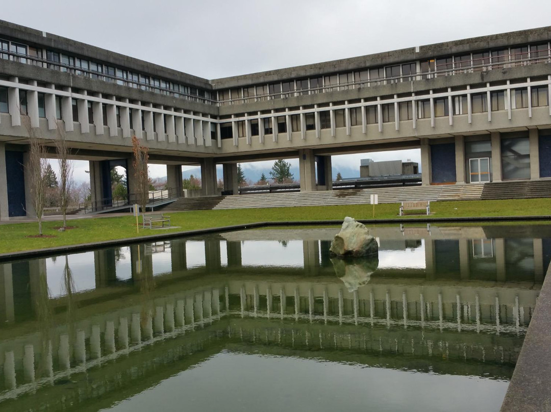 本那比旅游景点-Simon Fraser University