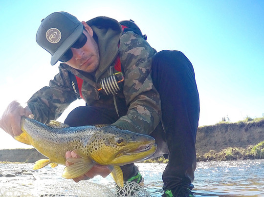 Forbidden Waters Fly Fishing-卡尔加里必去景点