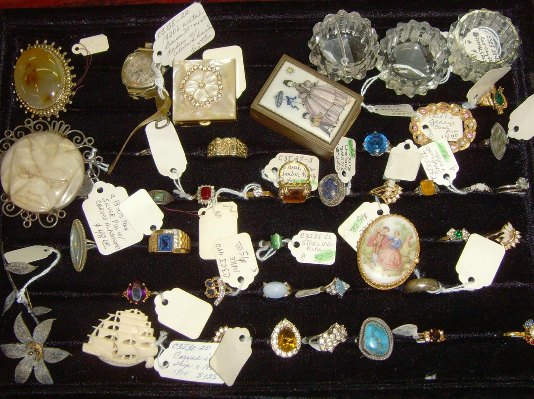 Norma Jean's Heirloom Jewelry & Antiques景点图片