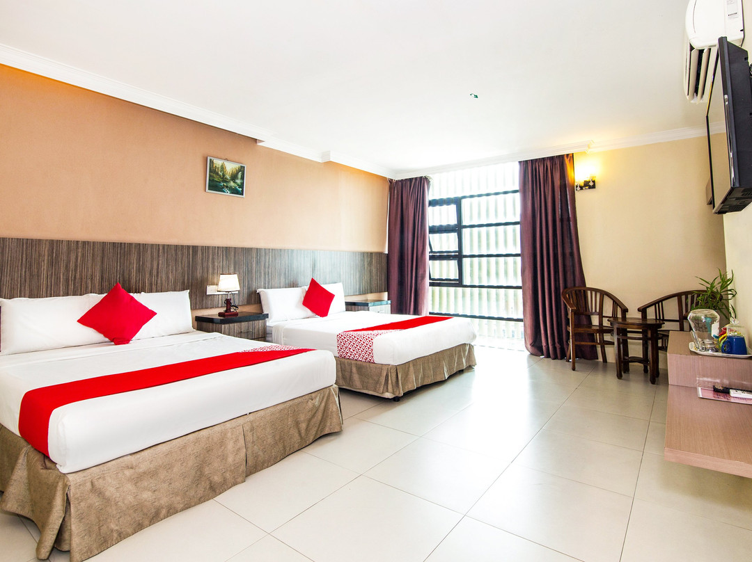 水晶城大酒店主图