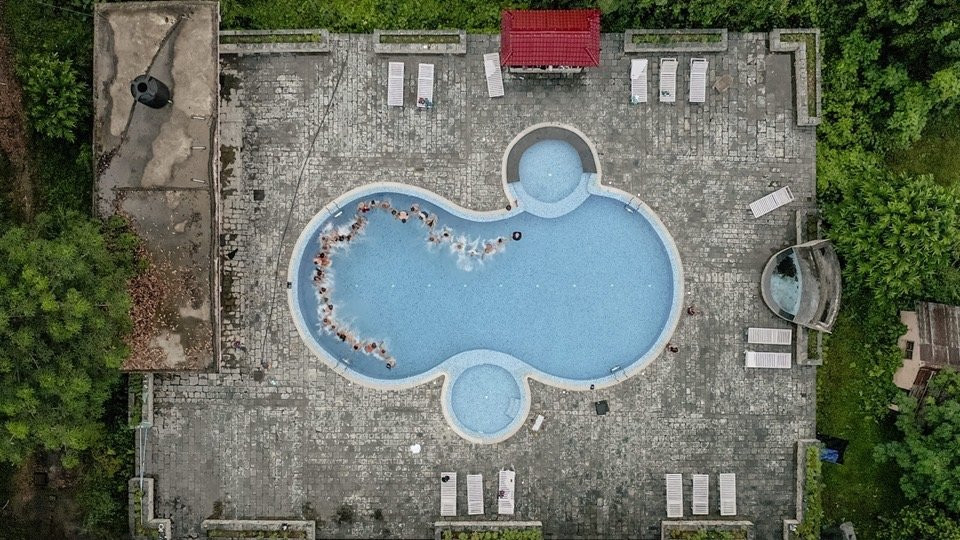 奇特旺天堂酒店主图